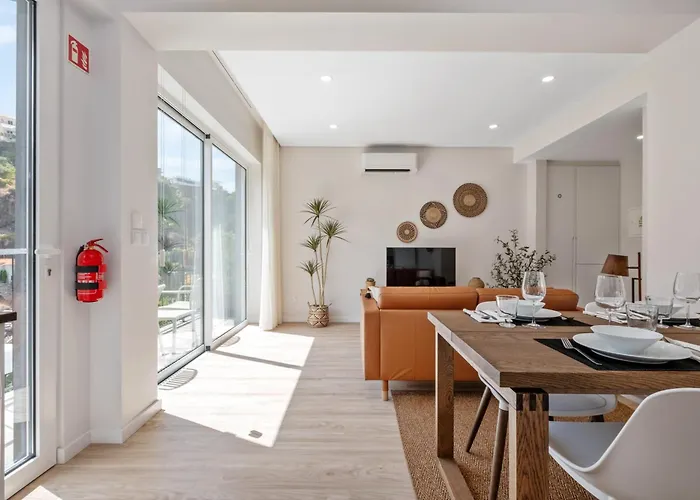 Appartamento Modern Steps From